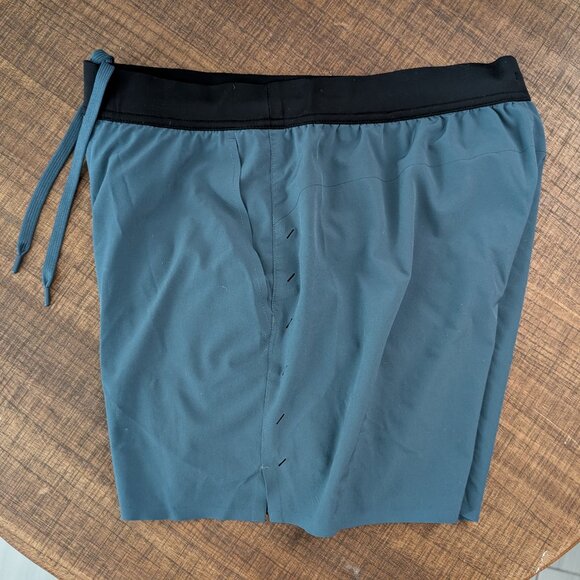Ten Thousand Interval Short 5 inch with Liner (2023) LARGE - Picture 6 of 6
